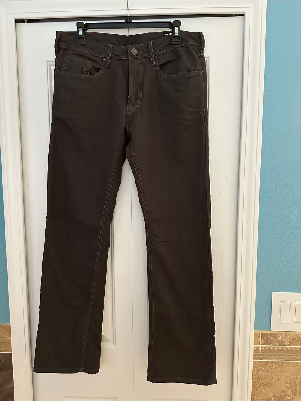 Buckle Men's Bootcut Jeans - charcoal